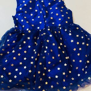 Beautiful Star Printed Frock For 3-4 Year Girl