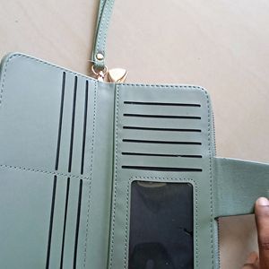 New Clutch Without Price Tag