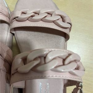 Fame Forever Beautiful Pink Sandal Size 32