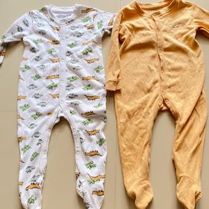 2 Rompers Juniors . Fit Up To 8 Months