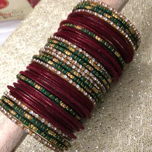 BANGLES SET