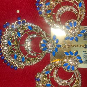 Chand bali earrings with maang tikka