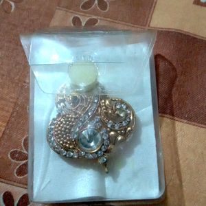 PARTY WEAR BROOCH