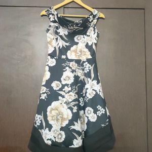 299RS Off Shoulder Cute Flower Print Dress