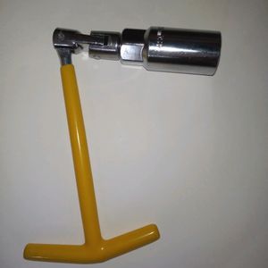 Induro Spark Plug Tool