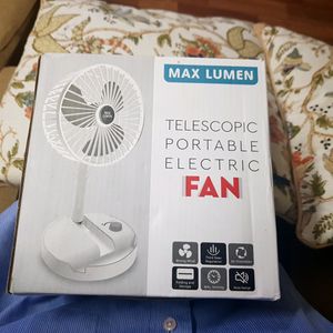 Retractable Convenient Electric Stand Fan - Green