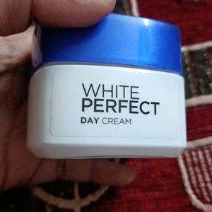 Loreal Paris White Perfect Day Cream