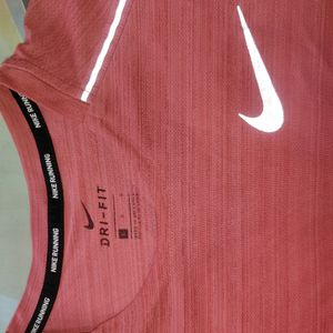 Nike Crew Neck T-shirt