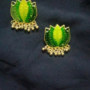 Green Lotus Earrings 💚💚 Not Used