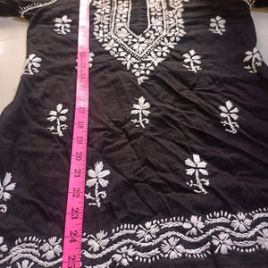 Short Chikan Kari Kurti