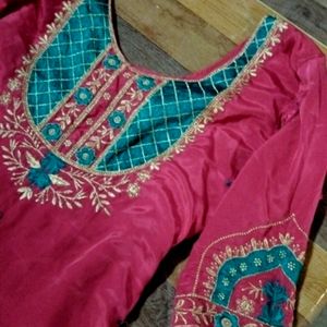 Suit With Dupatta