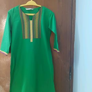 Solid Green Printed Kurta