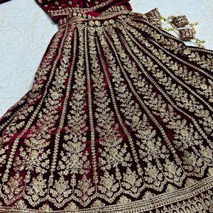 Bridal Lehenga 40000k Bought