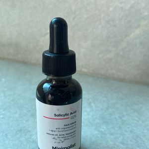 Minimalist 2% Salicylic Acid Serum For Acne, Black