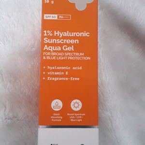 The Derma co 1%Hyaluronic Sunscreen Aqua Gel Spf50