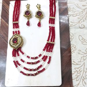 Red White Necklace Set