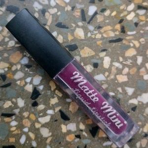 Matte Mini Dark Purple Colour Liquid Lipstick