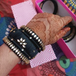 BANGLES  SET