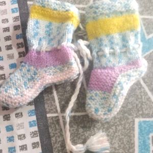 Baby Socks 5 Pair And 1 Mitten