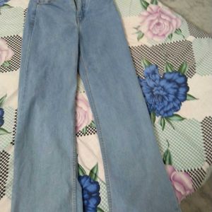 Flared Kotty Jeans