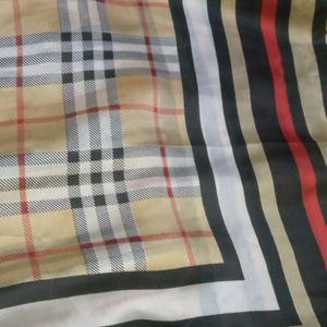 😍TRIPLE SHADE BURBERRY 2.2M SCARf🍩