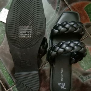 Black Sandals For Girls