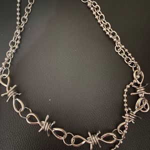 Urbanic necklace