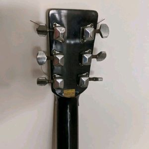 Black Guitar + ( New Strings Set ) Free + 2 Pics