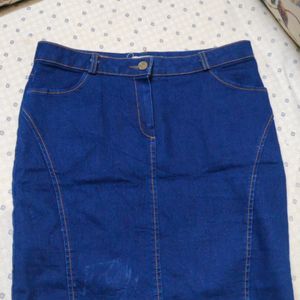 Denim pencil Skirt - (Mini)