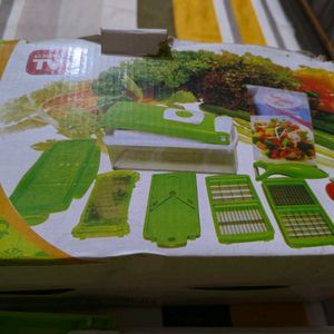 Vegetable Chopper With Chopping Board