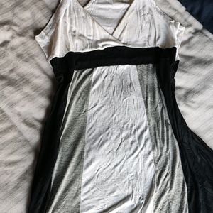 Black N White Gown.Size M-XL