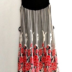 Beautiful Black And White Dress With red Flowers Print