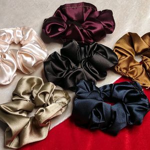 Beautiful Shinning Scrunchies Pack Of 20 Pieces ❤