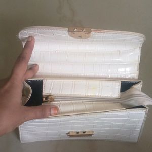 Branded Purse +Small Purs Free