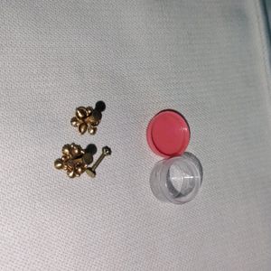 2 Pure Gold Noise Flower Pins