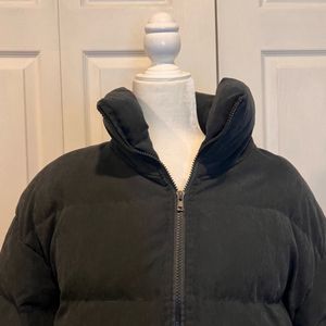 CROPPED BLACK PUFFER JACKET