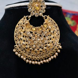 Very Beautiful Golden Big Size Chand Bale