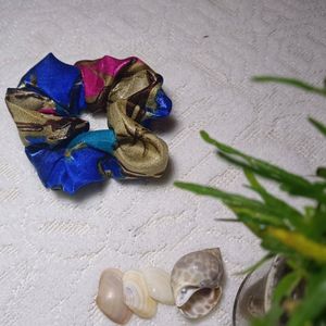 Mixed Colour Scrunchie