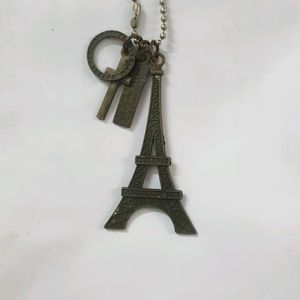 Eiffel Tower pendant necklace