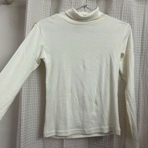 white turtle neck t shirt