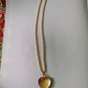 Heart Shape Pendant Necklace