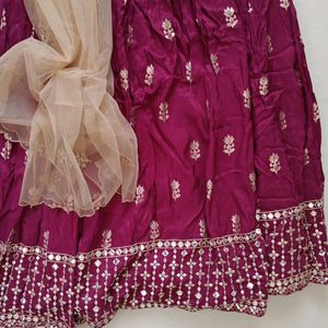 Beautiful Lehenga Choli - Size 32-34"