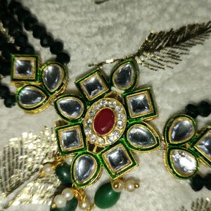 Gorgeous Dark Green Set With Earrings