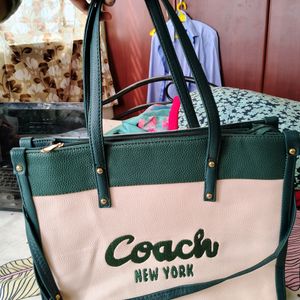 COACH HANDBAG