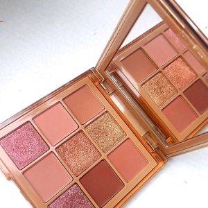 Huda Beauty Eyeshadow Palette