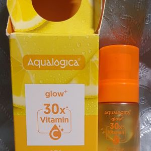 Aqualogica Glow 30x Vitamin C Essence Serum