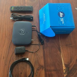 Jio Fibre Setup Box+Remote+ Hdmi Cables+box