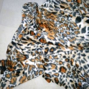 Tiger Printed Woolen Stole