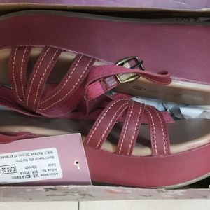 Roadster Maroon Solid Wedges