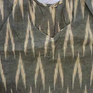 Ikhat Print Kurti